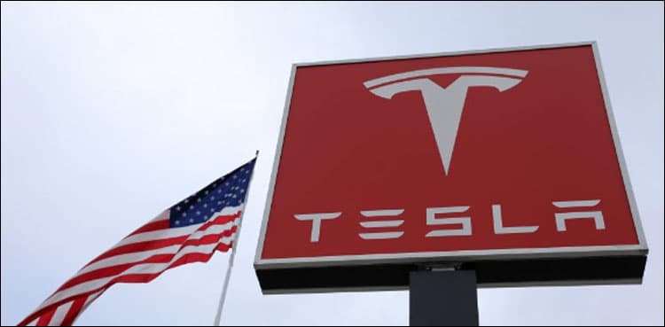 Tesla electric car catches fire after hitting tow truck in Moscow