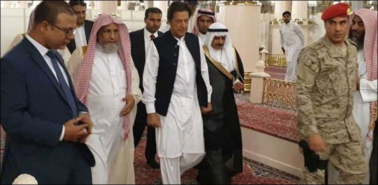 Doors of Khana-e-Kaaba opened for PM Khan
