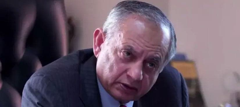 PM's Adviser contradicts Financial Times' report over CPEC review, issues clarification