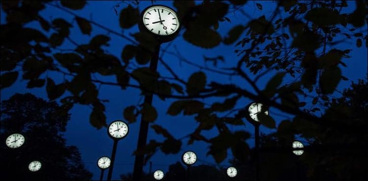 EU says clock is running out on summer-winter time change