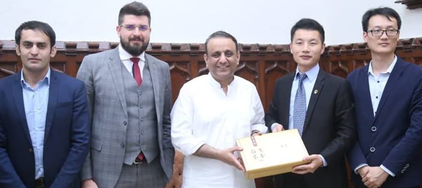 Foreign companies should establish industrial zones along Punjab's highways: Aleem Khan