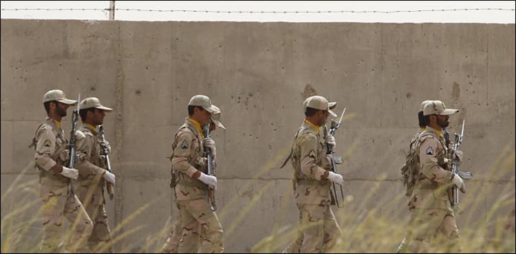 14 Iranian security troops kidnapped on southeastern border