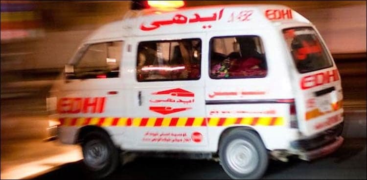 Road accident claims lives of two women in Karachi