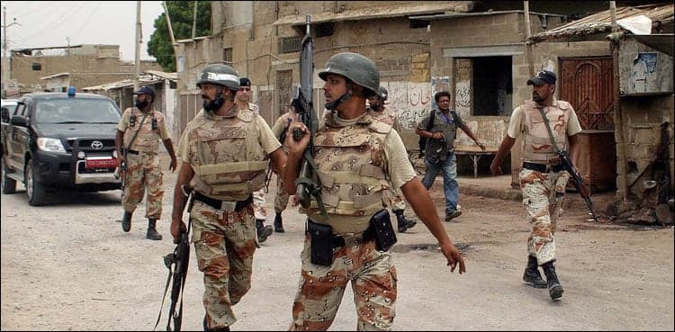 Sindh Rangers take five outlaws into custody in Karachi
