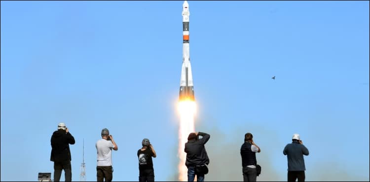 Russia may bring forward manned launch after rocket failure