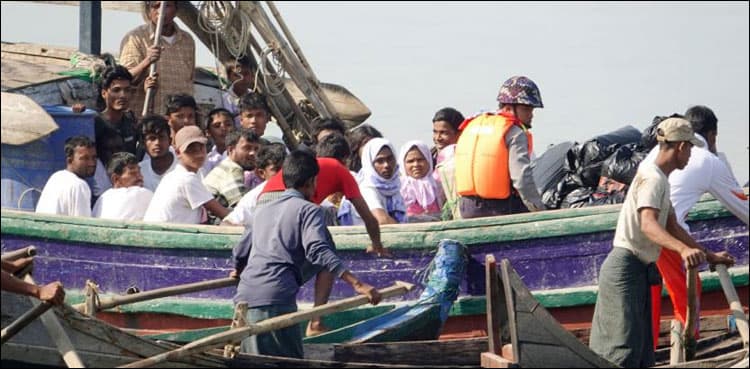 93 Rohingya fleeing by boat sent back to Myanmar camps
