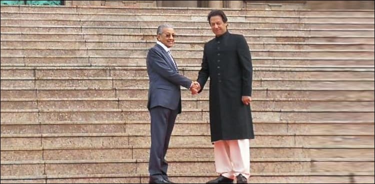 PM Imran invites Mahathir to visit Pakistan on March 23