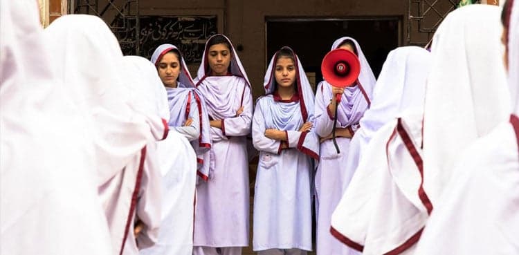 Nearly 22.5 million children out of school in Pakistan, says HRW report