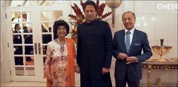 A new IK fan: Malaysia's first lady asks to 'hold hands' with Imran Khan