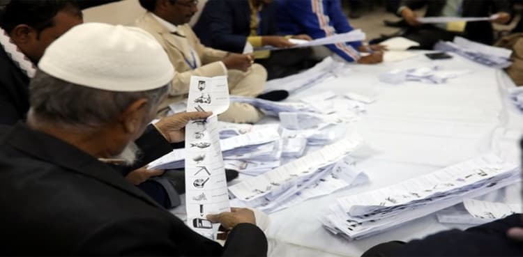 Bangladeshi premier takes big lead as opposition rejects poll alleging vote rigging