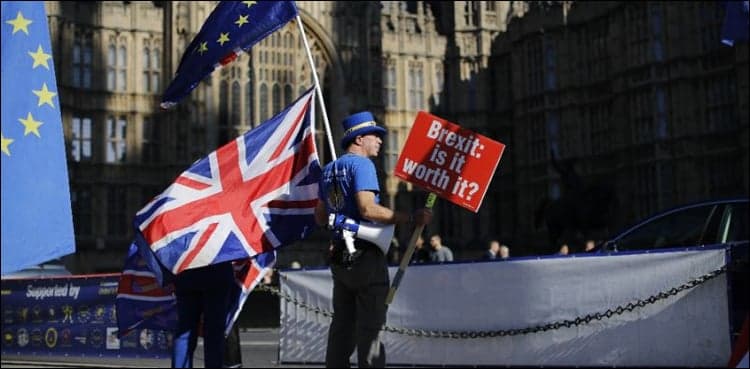 UK awards Brexit ferry contract to firm with no ships