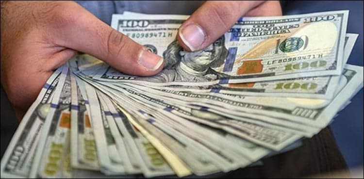 Pakistani expats send home over $2bn for eighth straight month