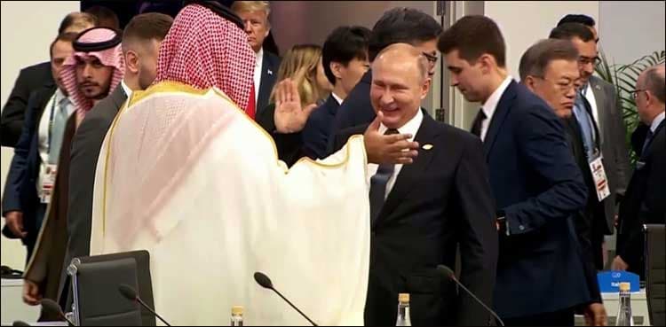 Saudi Arabia, Russia closing in on record oil cut deal
