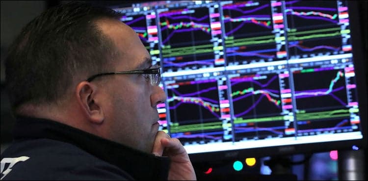 US stock futures tumble as Trump's virus response disappoints