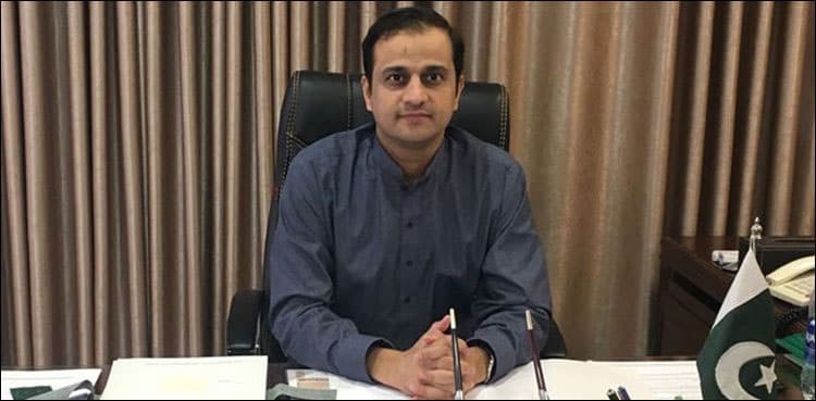 Sindh govt to accommodate 3,500 displaced shopkeepers in first phase: Wahab