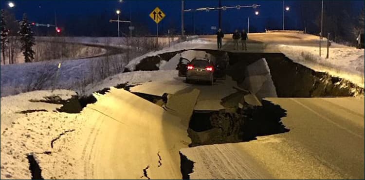 Alaska hit by strong earthquake, tsunami warning issued