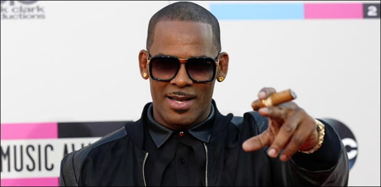R. Kelly charged with new felony sex assault, abuse counts