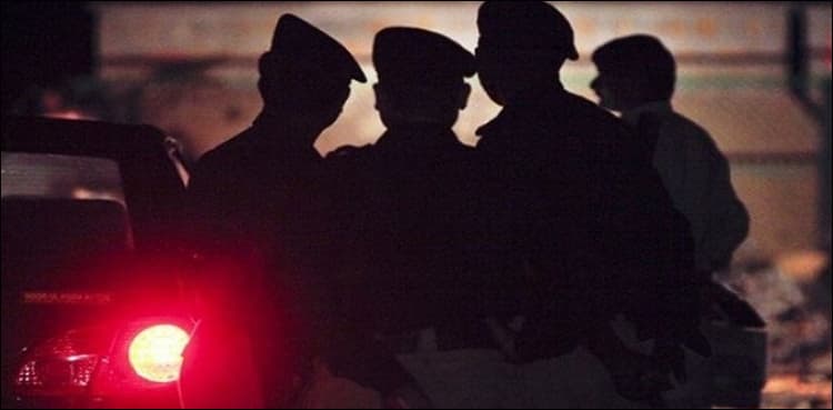 SHO Sarwar 'Commando' tortured, received bribe, complains citizen