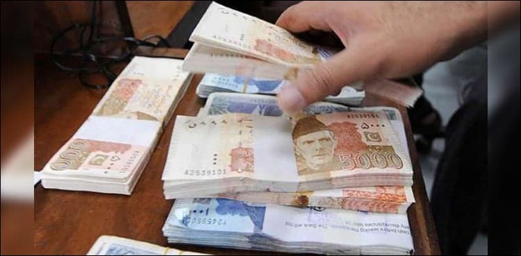 Coronavirus: Sindh govt distributes money among 94,934 needy families