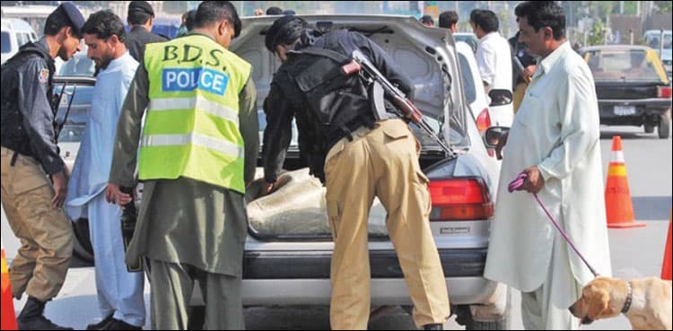 Lahore police barred from firing at vehicles ‘that don’t stop at checkpoints’