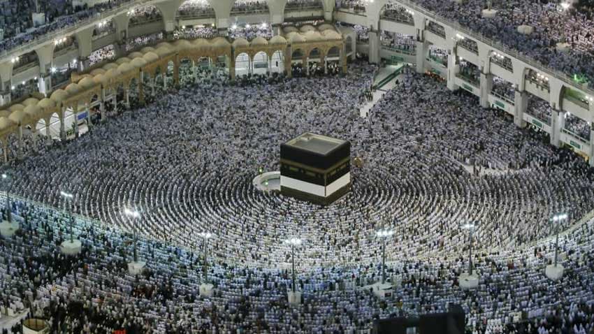 Govt to accept Hajj applications from Feb 25