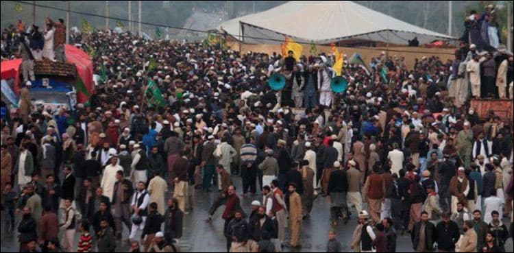 Faizabad sit-in case: SC orders action against extremist elements