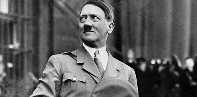 'Hitler' paintings fail to find buyers at Nuremberg auction