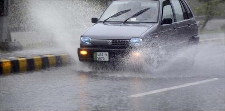 Lahore towns receive heavy rains amid monsoon spell