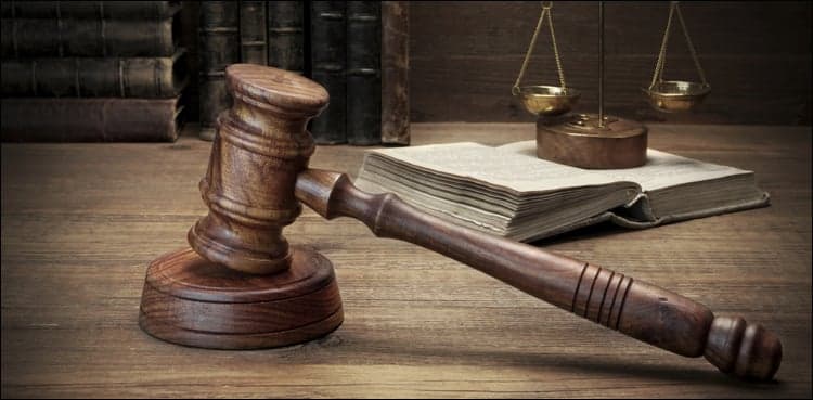 Lawyer sentenced to 18 years for smashing chair on judge's head