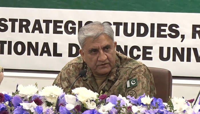 COAS visits NDU, meets Commander UK Field Army