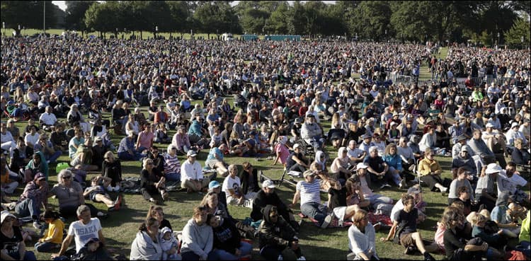 Thousands attend NZ vigil, rally to fight racism, remember Christchurch victims