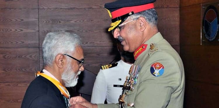 Chairman Joint Chiefs of Staff confers civil awards to eminent scientists