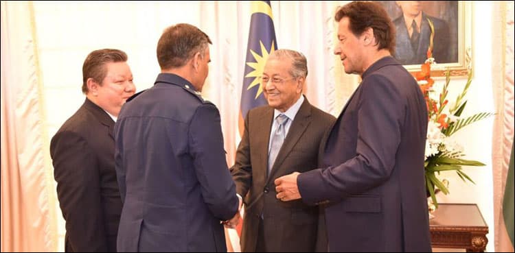 PIA chief meets Mahathir, discusses aviation matters