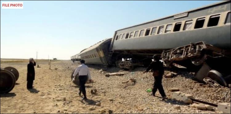3 dead as passenger train derails after blast near Dera Murad Jamali