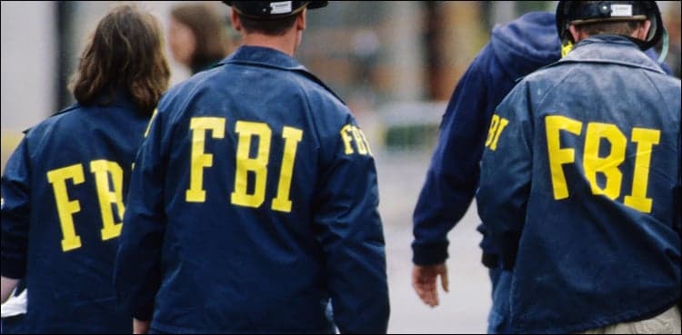 FBI arrests leader of armed group stopping migrants in New Mexico