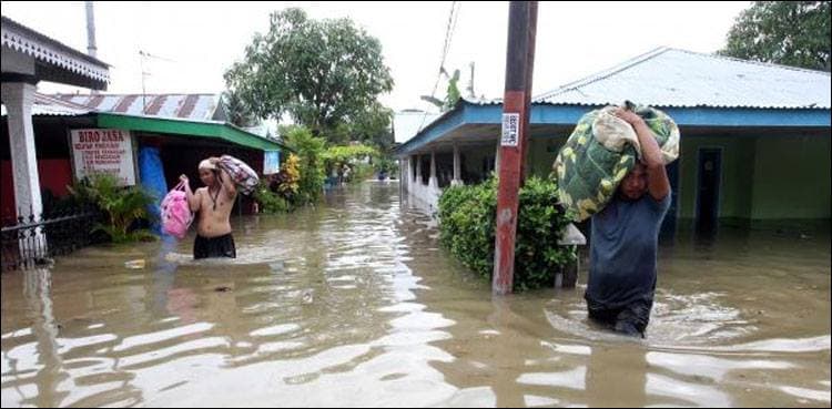 At least 10 dead, thousands displaced after severe Indonesia floods