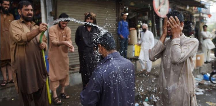 KMC issues health advisory for heatwave in Karachi