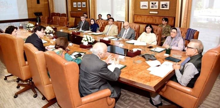 President Alvi directs info ministry to project soft image of Pakistan