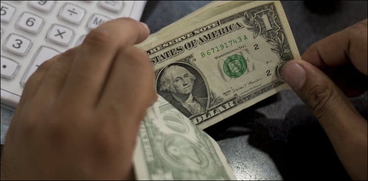 US dollar surges by Rs1.12 against Pakistani rupee in a day