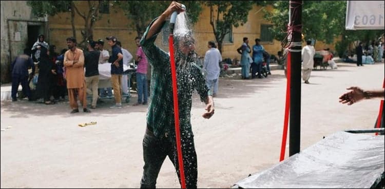 Karachi heatwave: Mercury to soar to 42°C today
