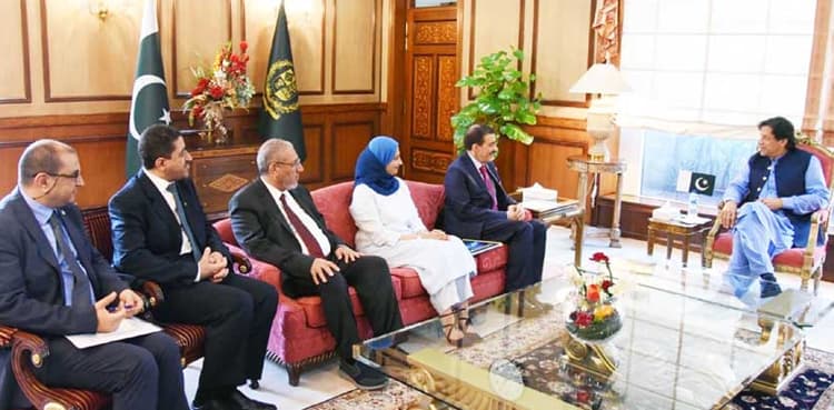 Islamic Development Bank delegation meets PM Iman, lauds govt's economic policies