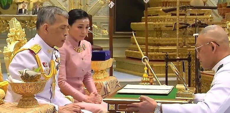 Thai king marries bodyguard, gives her title Queen Suthida