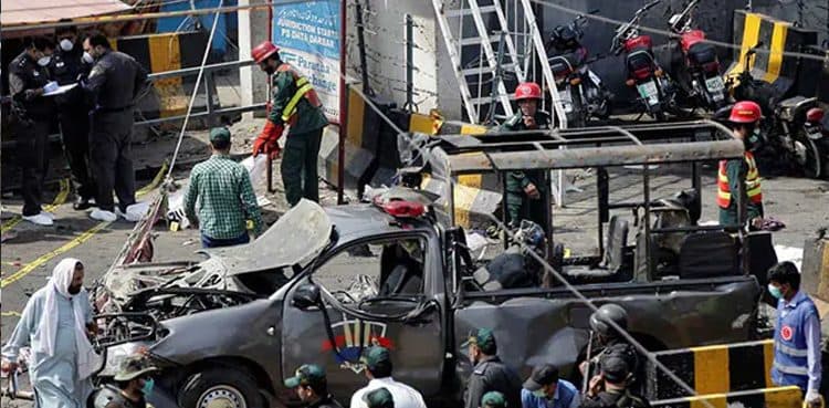 Number of Causalities from Lahore suicide blast jumps to 11