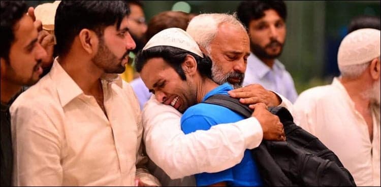 PIA brings back 322 Pakistanis stranded In Malaysia
