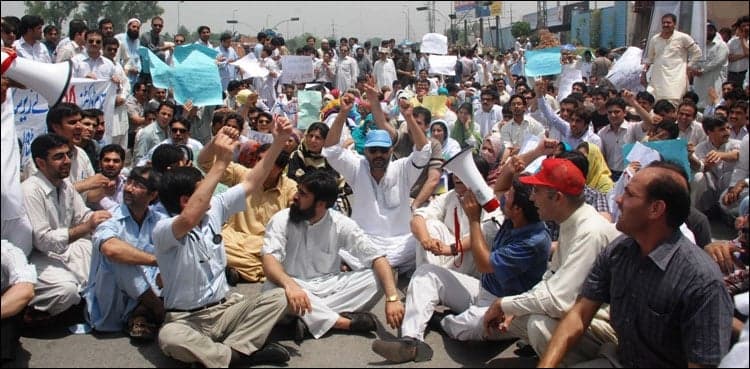 Doctors' strike in Punjab enters into 10th day