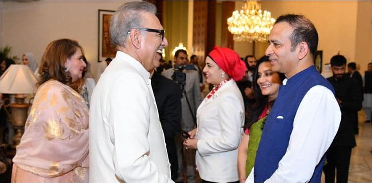 Indian high commissioner extends Eid greetings in meeting with Alvi