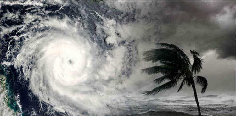 Cyclone Kyarr on move towards Oman, to bring rainfall at Sindh coast
