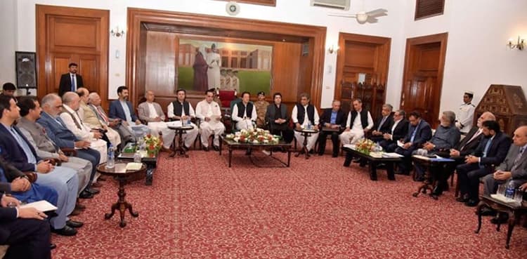 PM Imran urges business community to work as partner with govt  