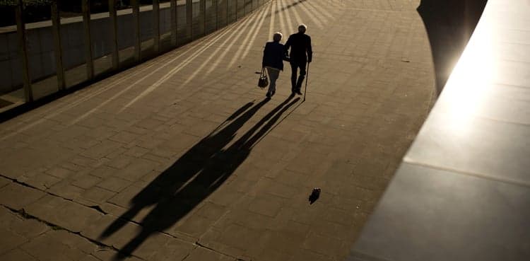 Healthy living may help offset genetic risk of dementia: study