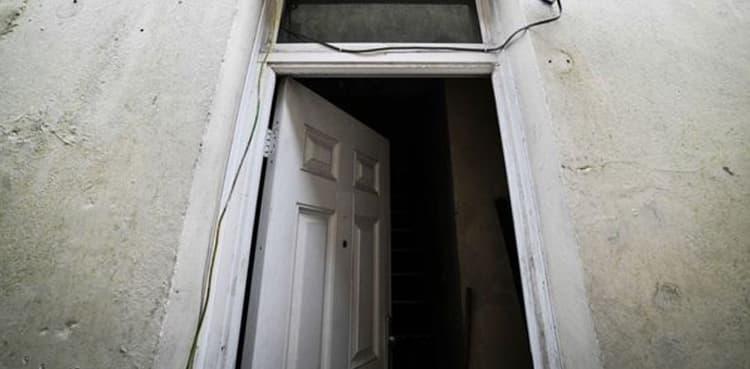 Mysterious screams in haunted house force owners to live into camper van